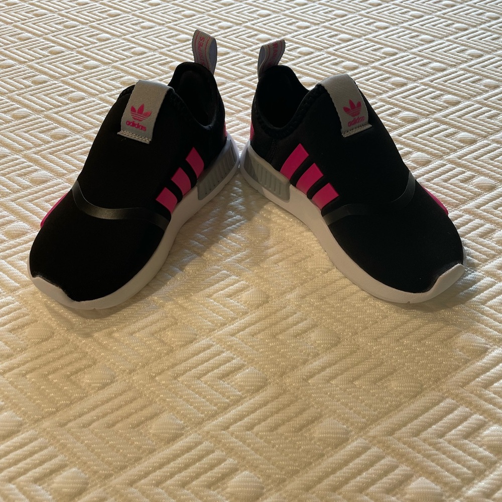 Girls Adidas Tennis Shoes-NEVER WORN